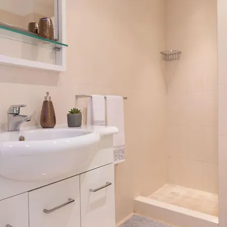 Azahara 1 2b Marbella