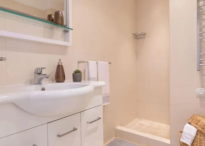 Azahara 1 2b Marbella